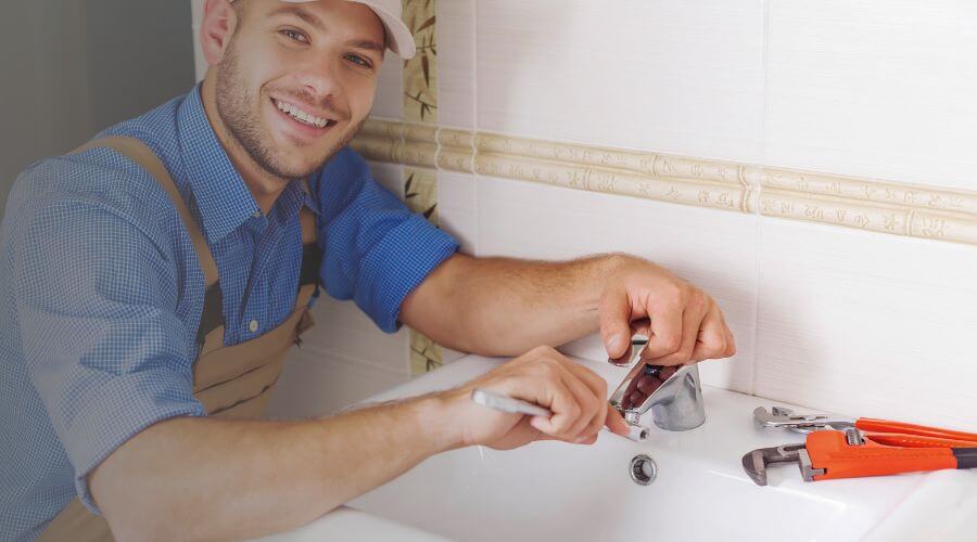 Handle or spout repair in Auburn Hills, MI